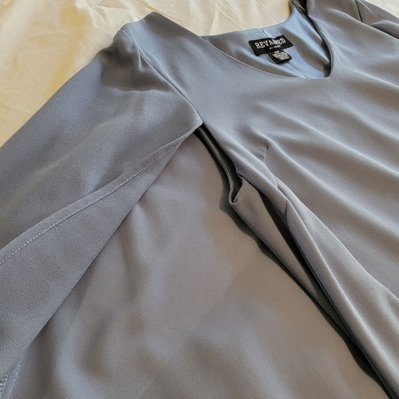 REVAMPED sleeveless mini dress with cape - Picture 5 of 7